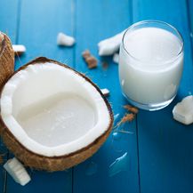 Biljni napitak od kokosa