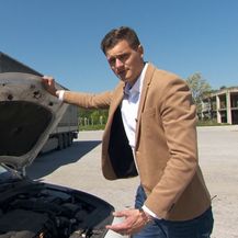Reporter Dino Goleš praktično objašnjava odluke EU (Foto: Dnevnik.hr) - 1