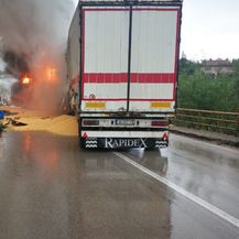 Sudar kamiona i autobusa u mjestu Barlovo u Srbiji (Foto: Telegraf.rs) - 1