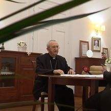 Mons. Želimir Puljić, zadarski nadbiskup, i Sanja Jurišić - 3