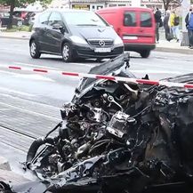 Auto nakon prometne nesreće u Dubravi - 1