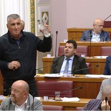 Miro Bulj i voda