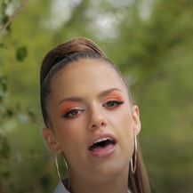 In Magazin: Elena Brnić - 5