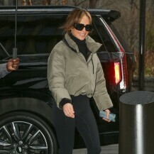 Jennifer Lopez u tenisicama modne kuće Prada