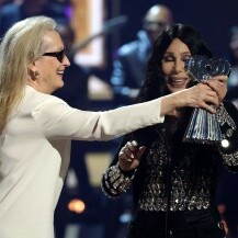 Meryl Streep uručila je Cher nagradu za glazbenu ikonu