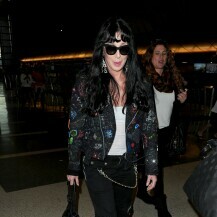 Cher 2013. u omiljenim hlačama brenda Chrome Hearts