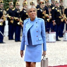 Brigitte Macron u efektnom kostimu