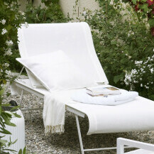 Elegantni vrt uređen u bijeloj boji - 8