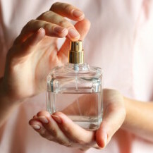 Žena i parfem
