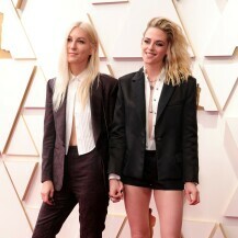 Dylan Meyer i Kristen Stewart na Oscarima 2022.