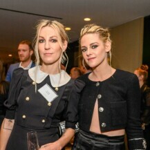 Dylan Meyer i Kristen Stewart na Oscarima 2022.