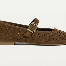 Stradivarius, 35,99 eura
