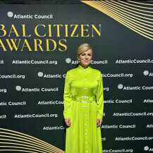 Kolinda Grabar-Kitarović u maksi haljini engleskog brenda Edeline Lee