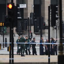 Automobil se zabio u zgradu britanskog parlamenta (Foto: AFP)