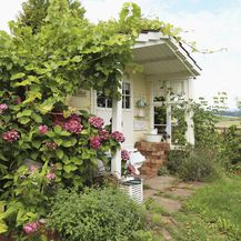 Šarmantna ljetna kućica uređena u neodoljivom shabby chic stilu - 3