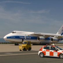 Antonov na pisti (Foto: Dnevnik.hr)
