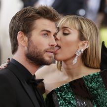 Liam Hemsworth i Miley Cyrus (Foto: Profimedia)