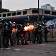 Novi neredi u Hong Kongu (Foto: AFP)