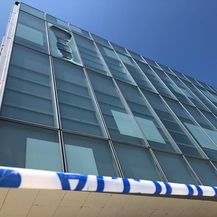Palo staklo s Knjižnice Jelkovec - 2
