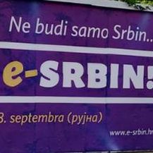 Osvanuli plakati \'\'Budi e-Srbin\'\'