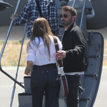 Jennifer Lopez i Ben Affleck u zračnoj luci Van Nuys blizu Los Angelesa