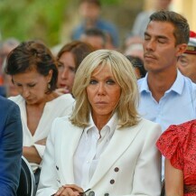 Brigitte Macron na proslavi 78. godišnjice oslobođenja općine Bormes-les-Mimosas
