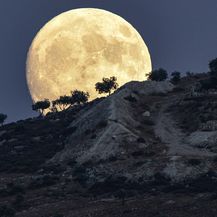 Pun Mjesec iznad Sirije