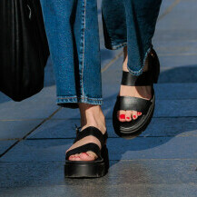 Lucija iz Splita za svoj street style odabrala je sandale s platformom