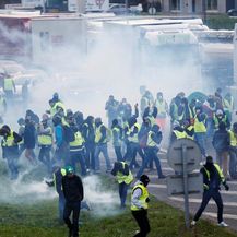 Prosvjed žutih prsluka u Parizu (Foto: AFP) - 1
