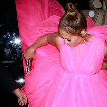 Jennifer Lopez u haljini poput šećerne vate - 2