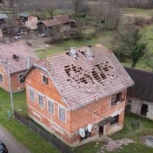 Posljedice potresa u selu Strašnik u blizini Petrinje	 - 1