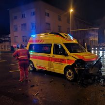 Vozilo Hitne sudjelovalo u nesreći