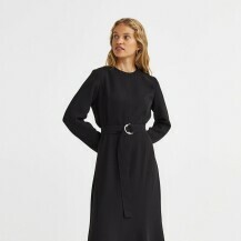 H&M, snižena s 49,99 na 39,99 eura (302,08 kn)