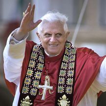 Papa Benedikt XVI. - 3
