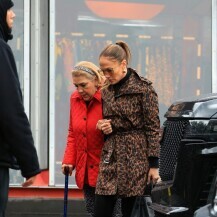 Jennifer Lopez i mama u božićnom šopingu