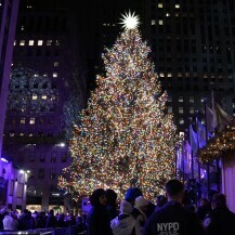 Slavni bor u Rockefeller Centeru u New Yorku