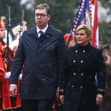 Kolinda Grabar-Kitarović u \'generalskom\' kaputu za susret s predsjednikom Srbije Aleksandrom Vučićem - 5