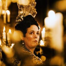 Olivia Colman glumi kraljicu Anne