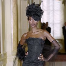Male crne haljine Karla Lagerfelda za modnu kuću Chanel - 8