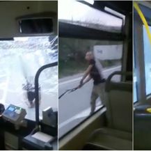 Napad na autobus (Screenshot: Facebook)