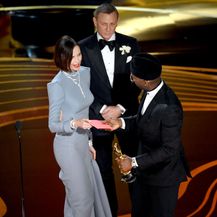 Charlize i Daniel Craig uručili su Oscara Mahershalai Aliju