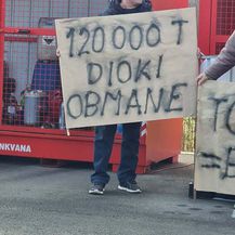Tomaševića dočekali građani s transparentima - 1