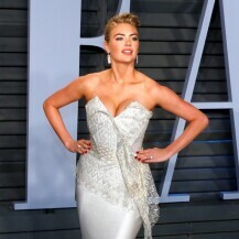 Kate Upton na zabavi magazina Vanity Fair