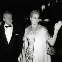 Grace Kelly dolazi na 27. dodjelu Oscara u ožujku 1955.