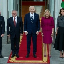 Princ Hussein, kralj Abdullah II., Joe Biden, Jill Biden i kraljica Rania