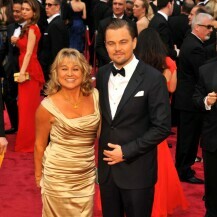 Leonardo DiCaprio s mamom Irmelin Indenbirken na Oscarima 2014. godine