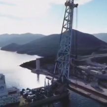 Na gradilištu Pelješkog mosta instalirana dizalica (Foto: Dnevnik.hr) - 2