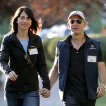 Jeff i MacKenzie Bezos (Foto: Profimedia)