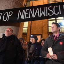 Prosvjed u Varšavi (Foto: Janek SKARZYNSKI / AFP)