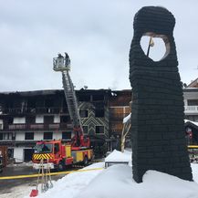 Izgorio hotel u francuskom skijalištu (Foto: AFP)